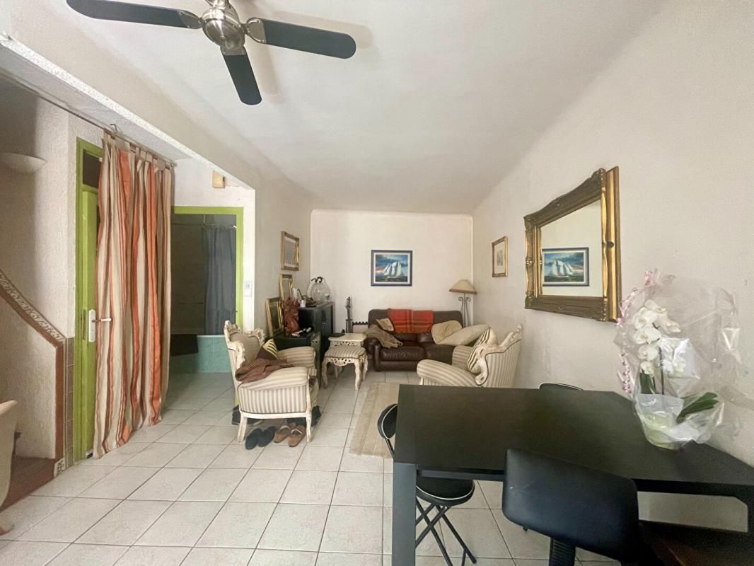 BEZIERS Maison de ville avec garage et balcon - Béziers 2