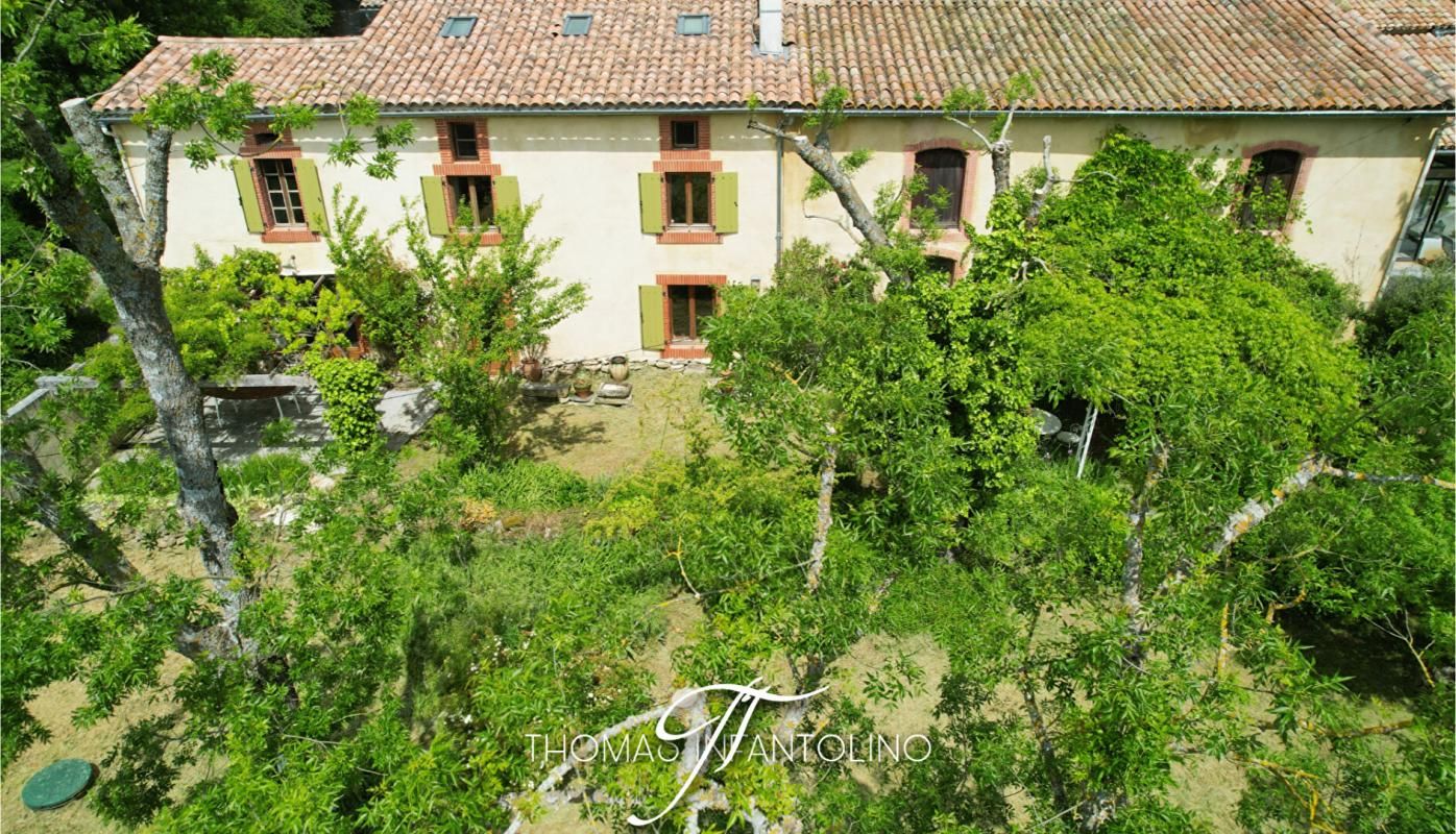 EN EXCLUSIVITE - MAISON DE CAMPAGNE 190 M2 - 6 CHAMBRES + GARAGE 100 M2