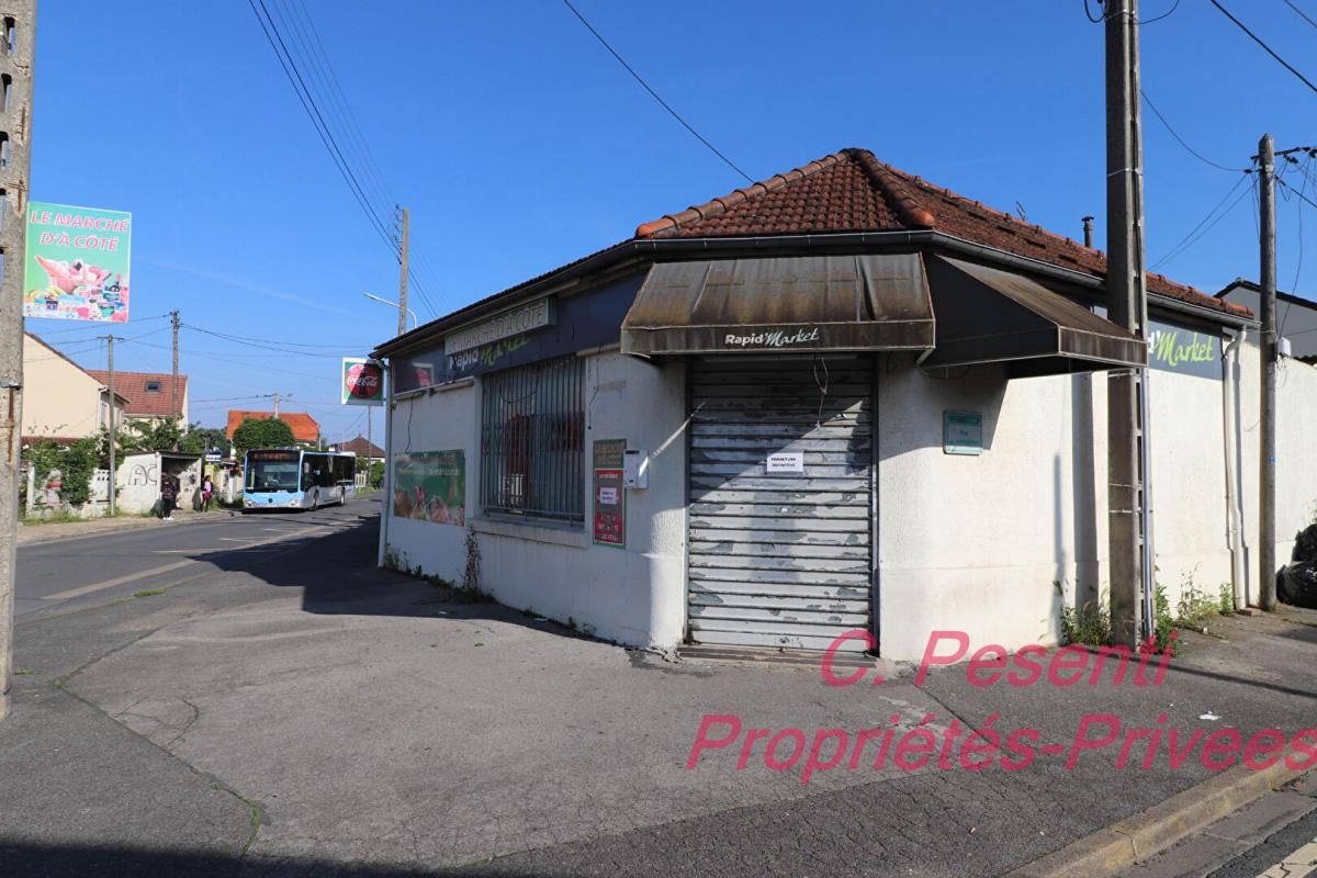 LAGNY-SUR-MARNE Local commercial Lagny Sur Marne 4 pièce(s) 172 m2 2