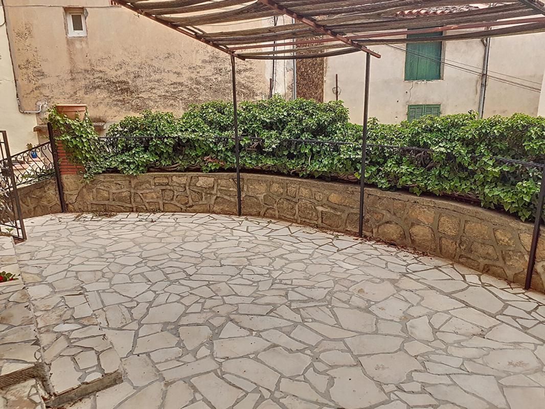 Maison de village T3 de 52.42m² avec terrasse - Montfort Sur Argens