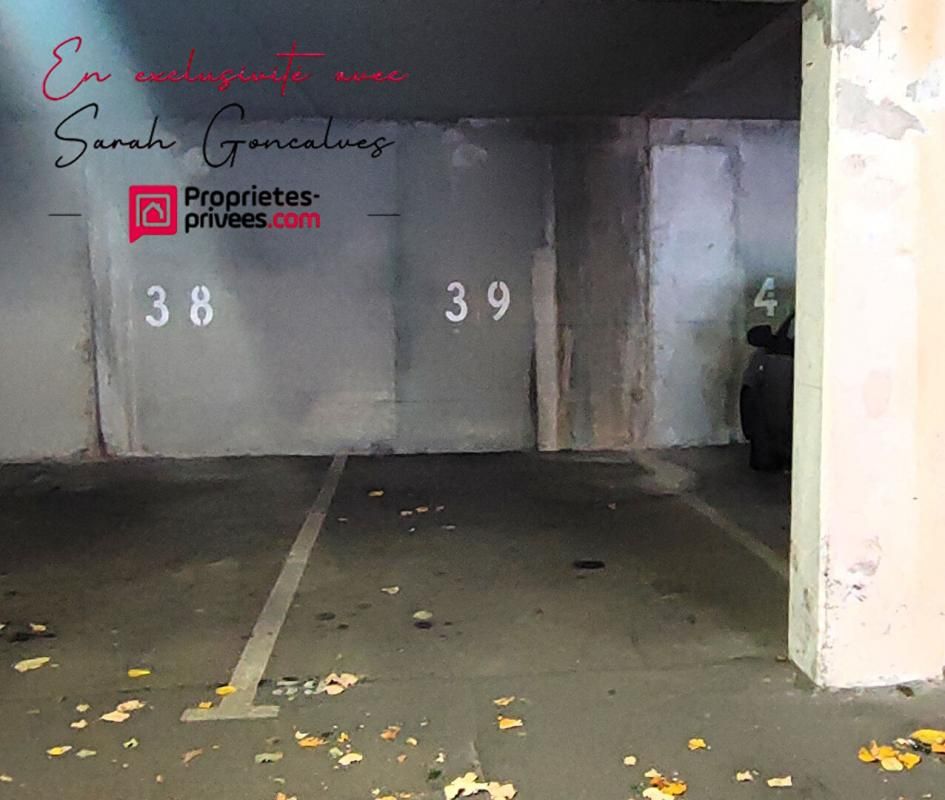 Parking / box La Roche Sur Yon 12 m2