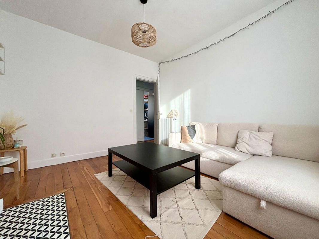 Appartement en très bon état avec jardin privatif