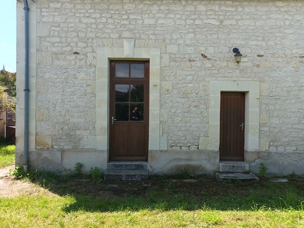 CHATELLERAULT Maison Chatellerault 5 pièce(s) 0175 m2 3