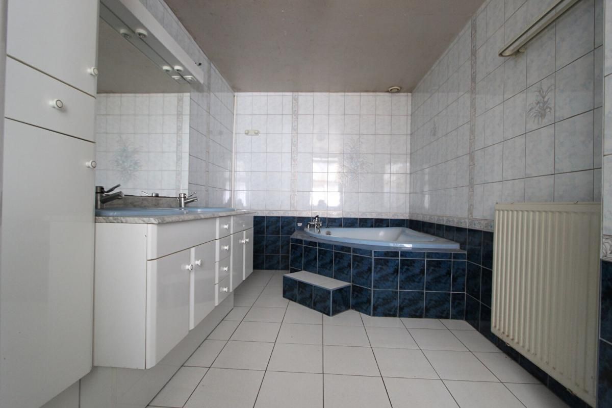 L'HERMENAULT Maison L Hermenault 5 pièce(s) 129 m2 4
