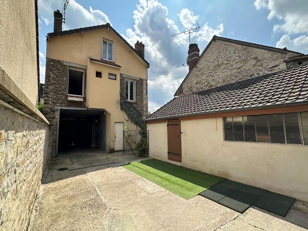 Maison de ville en pierre à Auvers sur Oise