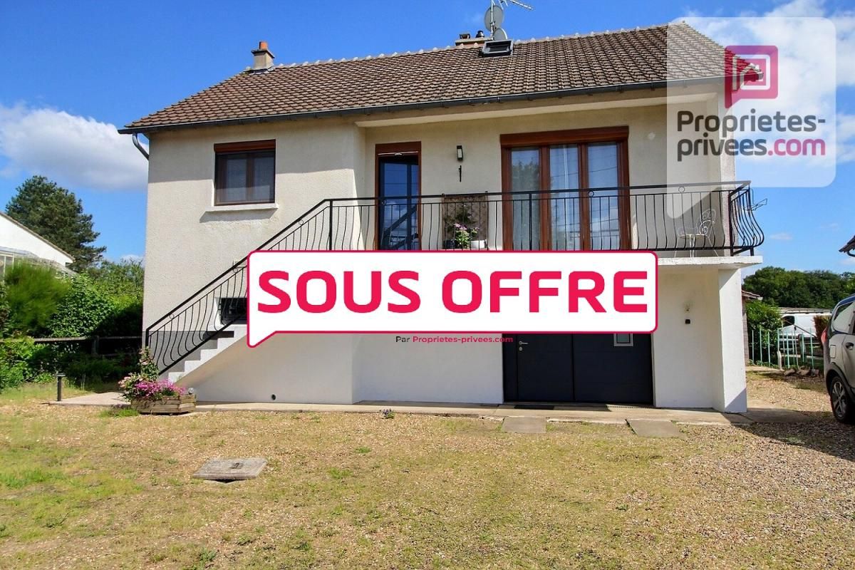 AGGLOMERATION MONTARGIS - PAVILLON SUR SOUS-SOL 6 PIECES , 880 m2 env. de terrain clos