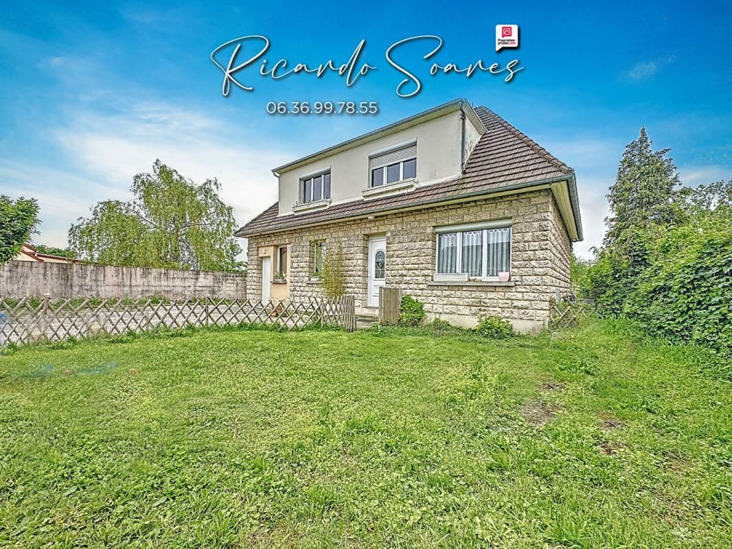 60700 PONT-SAINTE-MAXENCE (SARRON) - MAISON 152M2, VIVABLE DE PLAIN-PIED, 5 CHAMBRES, GRANDE VÉRANDA, TERRAIN 900M2