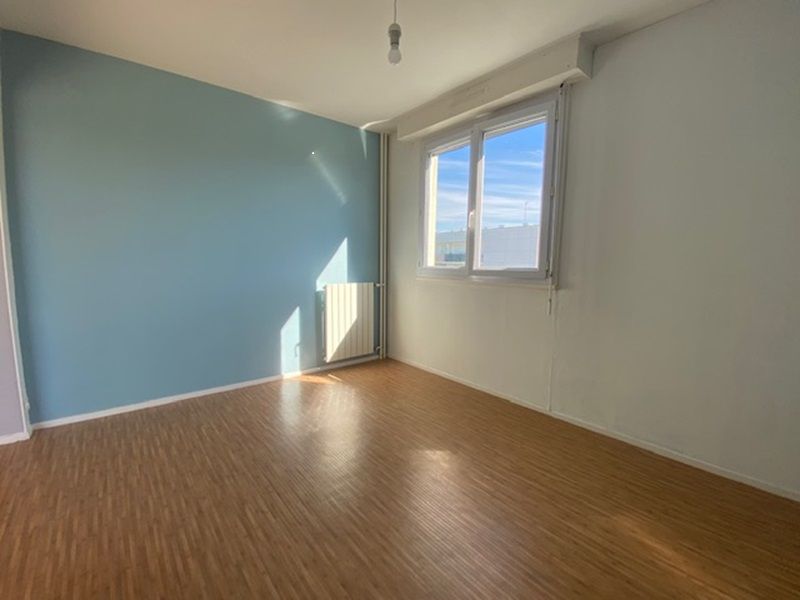 SAINT-NAZAIRE Appartement Saint Nazaire 83 m², stationnement et cave 4
