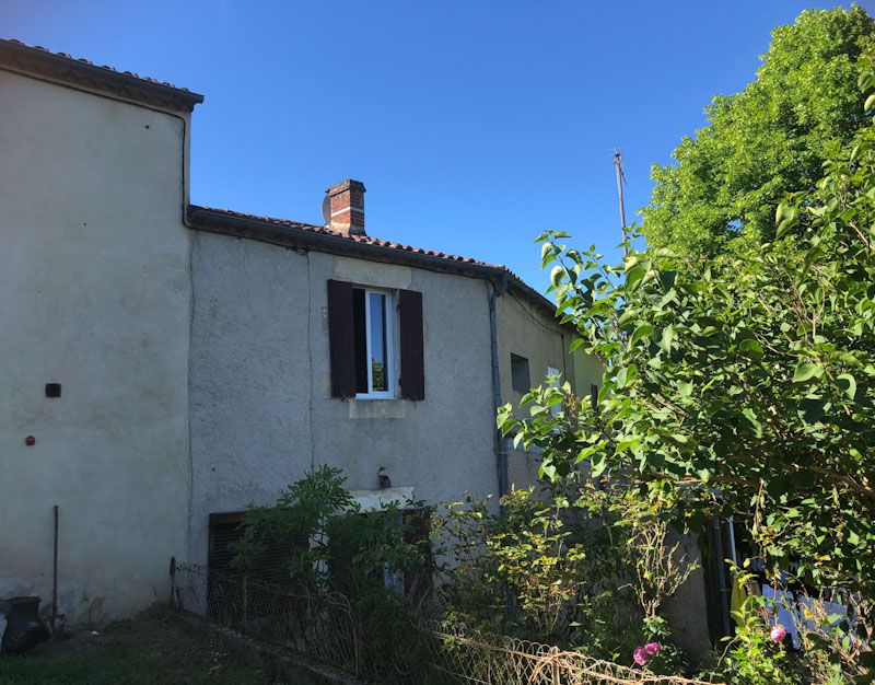 24150 -  Petite maison de village  3 pièce(s) 47 m2 SOUS OFFRE