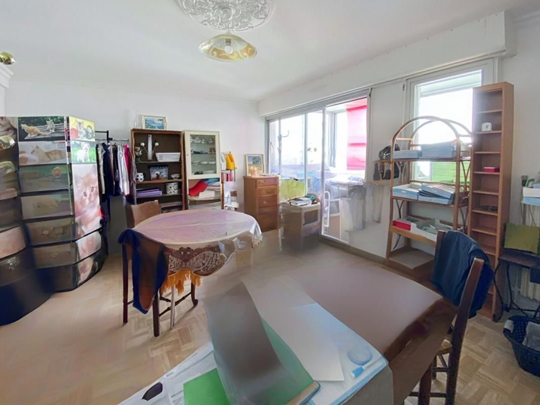 ROYAN EXCLUSIVITE Appartement Royan 3 pièce(s) 68 m2 en viager NUE PROPRIETE 2