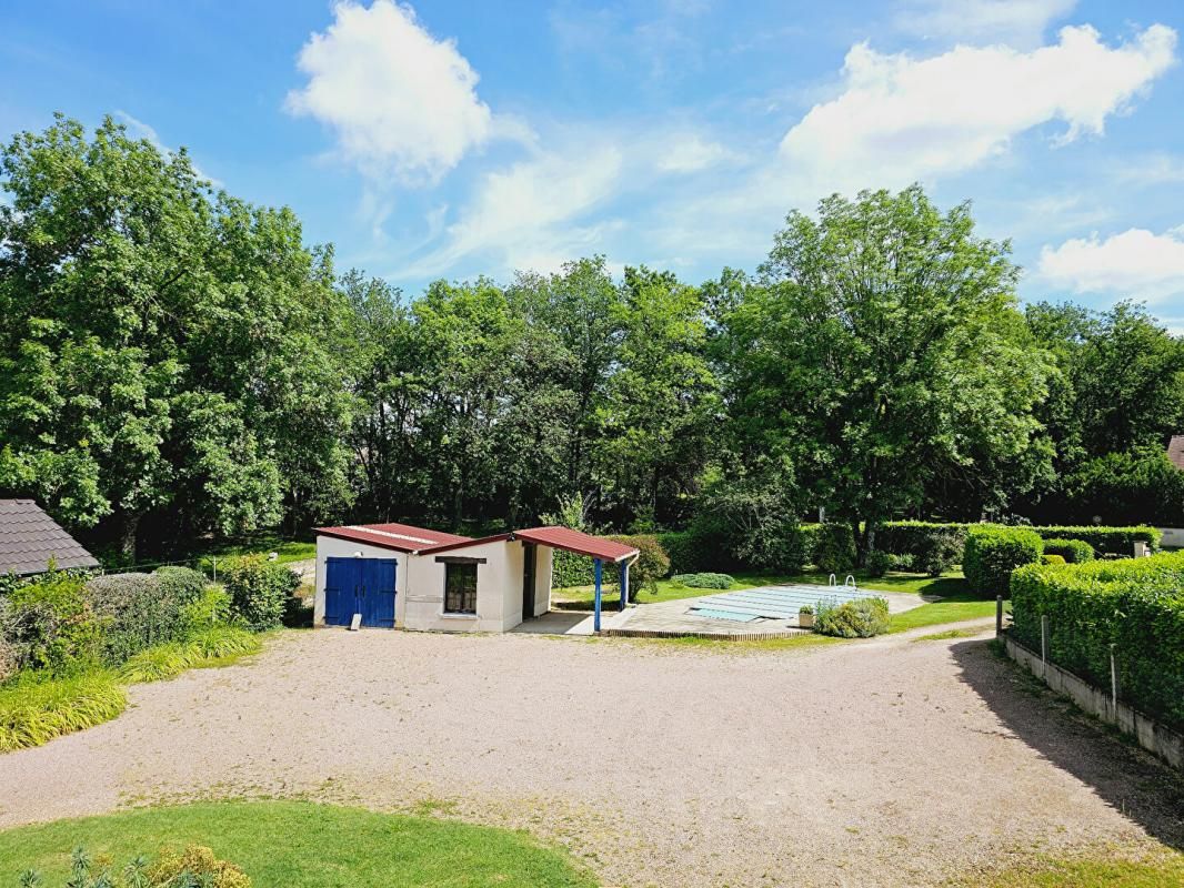 LE SUBDRAY LE SUBDRAY MAISON 4 PIECES PISCINE SOUS SOL GARAGE 2