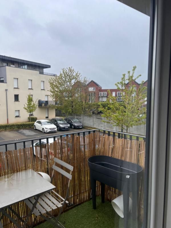 LENS T3 de 67 m² avec balcon, parking et équipements modernes 3