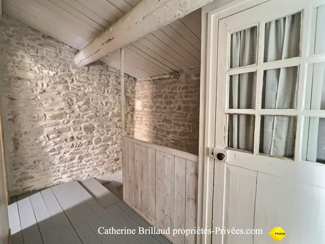 SAINT-MARTIN-DE-RE Appartement T3 Saint Martin De Re 3 pièce(s) 78 m2 2