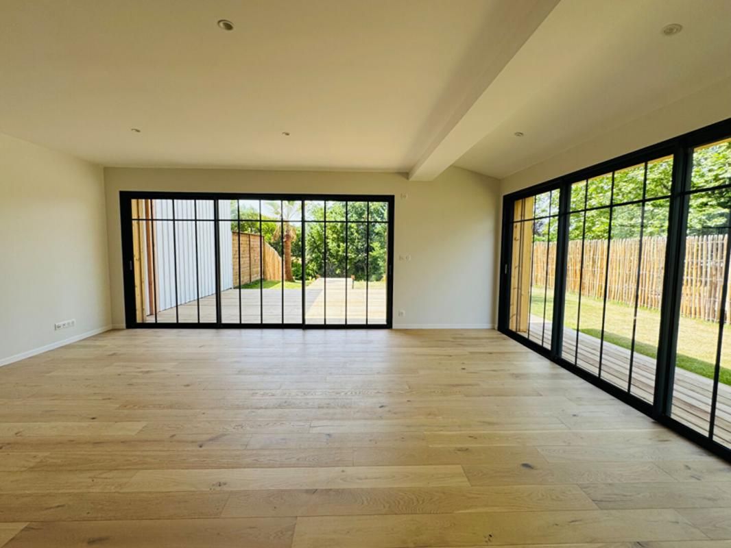 LA TESTE-DE-BUCH Maison La Teste De Buch 6 pièce(s) 137 m2 2
