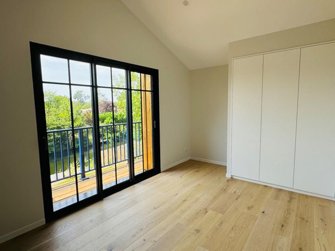 LA TESTE-DE-BUCH Maison La Teste De Buch 6 pièce(s) 137 m2 4