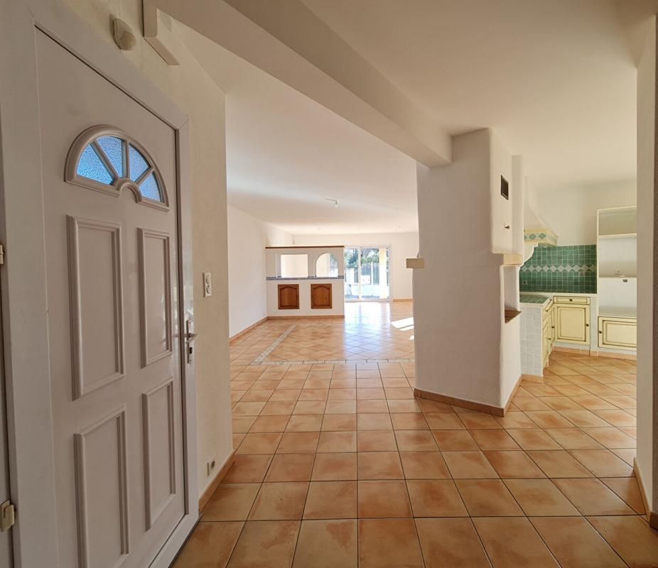 SALINDRES COUP DE COEUR !  Très Belle villa familiale dans secteur résidentiel 4