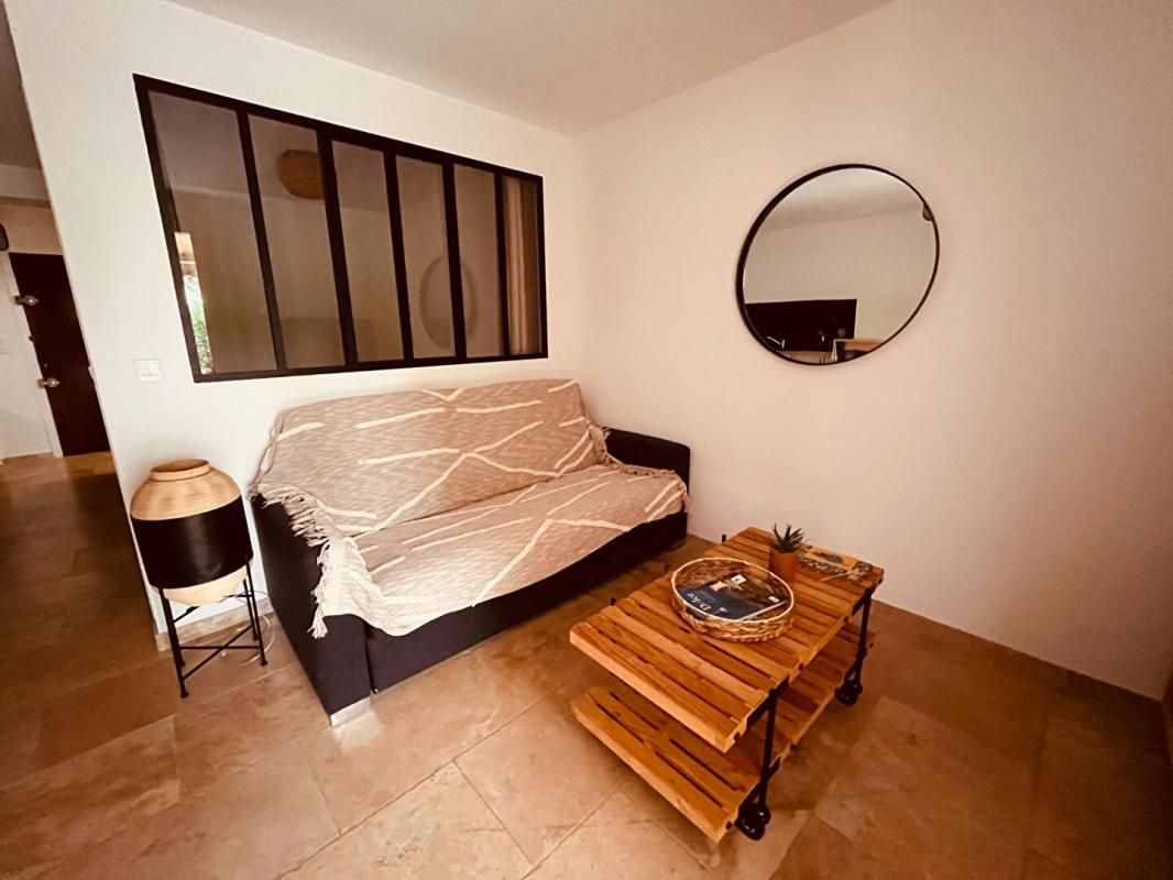 VENTE STUDIO PIEDS DANS L'EAU 32m², PORTICCIO (20166)