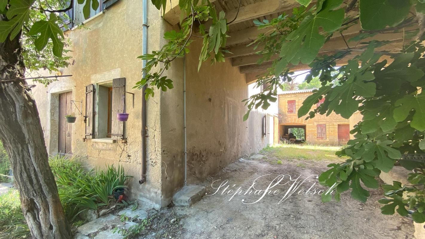 CAPESTANG Exclusivité à saisir , Domaine Viticole d'Exception de 25 hectares à Vendre sur la Commune de Capestang, 190 m2 habitables 10 pcs, 1500 m2 de corps de bâtiment avec cave vinaire 4