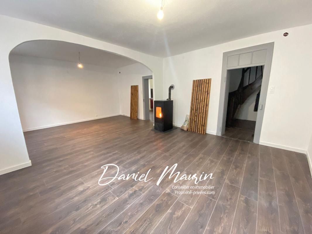 BITCHE DUPLEX lumineux avec 3 CHAMBRES dans une copropriétés de 2 appart 2
