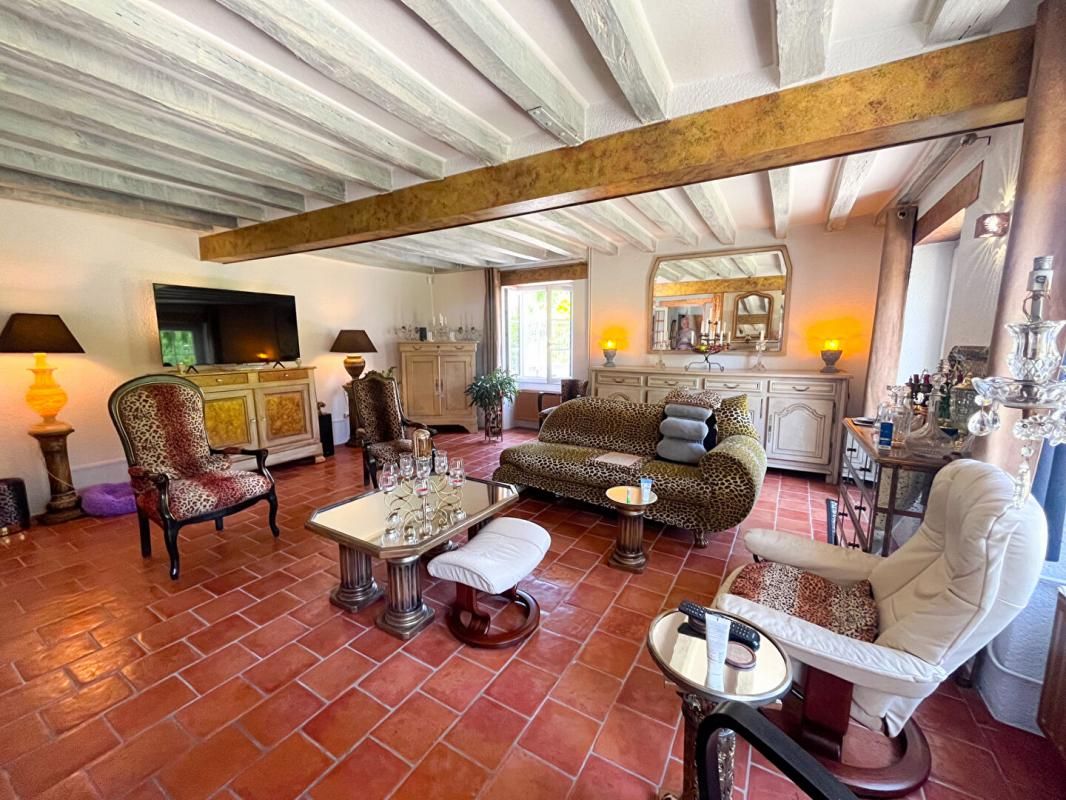 ECUEILLE Maison Ecueille 8 pièce(s) 178.75 m2 2