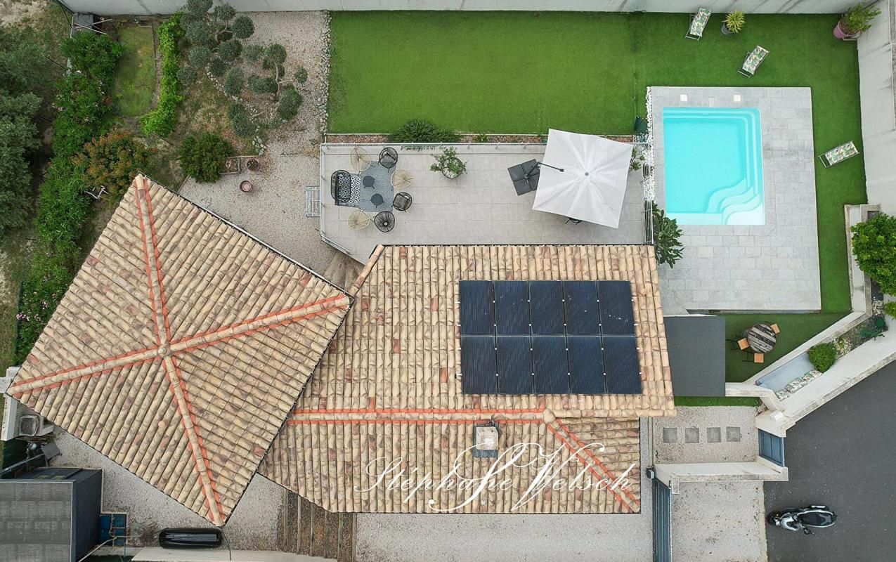 CAPESTANG Exclusivité à saisir sur la commune de Capestang Villa contemporaine 5 pièce(s) 130 m2 - 3 chambres - bureau - terrain 500 m2 - piscine - Système de gestion intelligente de l'énergie et des ressources domestiques 3