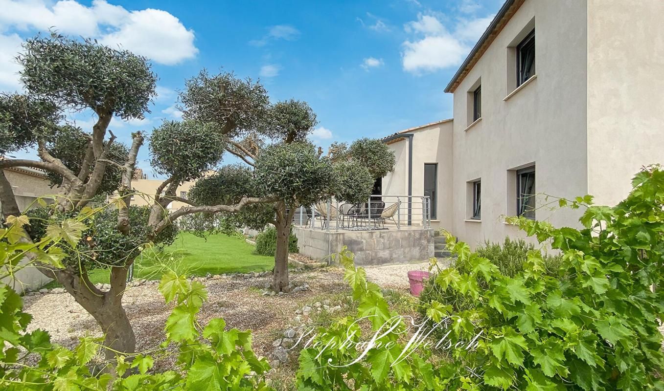 CAPESTANG Exclusivité à saisir sur la commune de Capestang Villa contemporaine 5 pièce(s) 130 m2 - 3 chambres - bureau - terrain 500 m2 - piscine - Système de gestion intelligente de l'énergie et des ressources domestiques 4