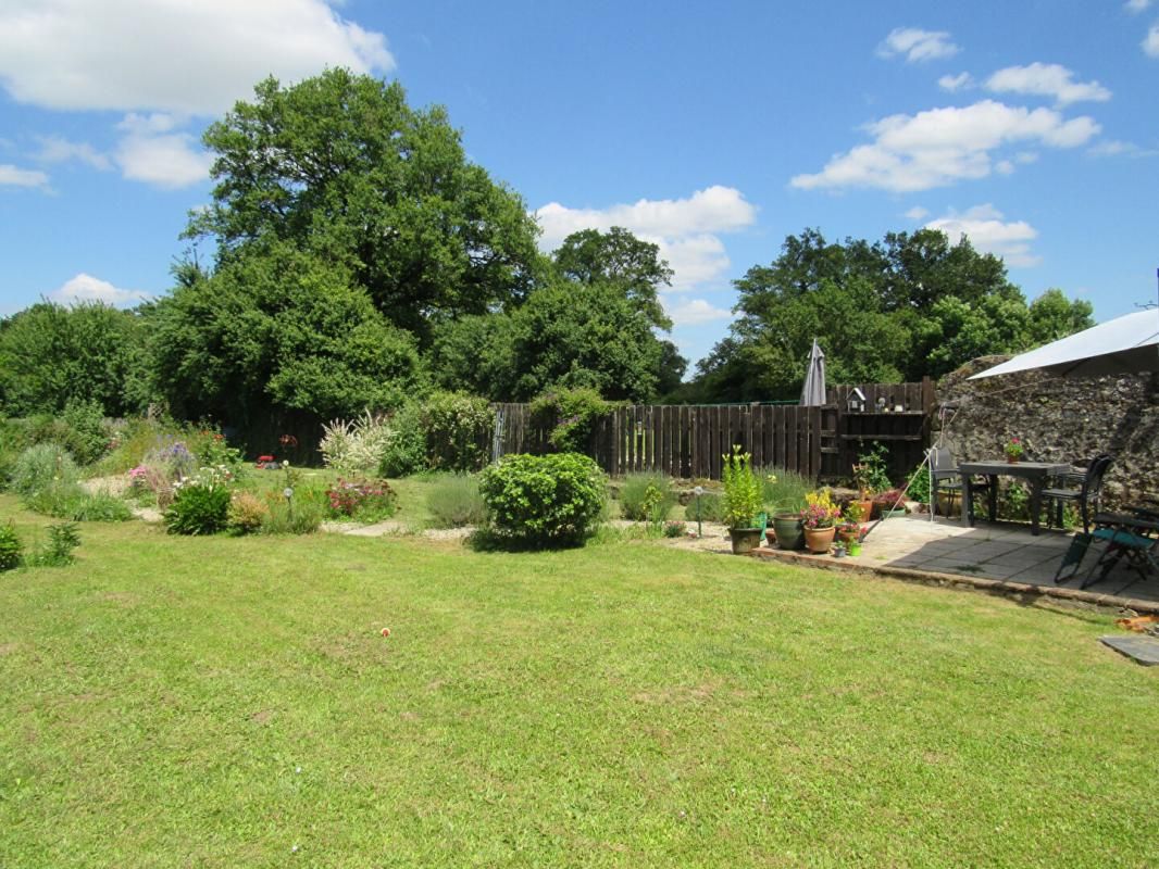 BELLAC Maison Magnac Laval 7 pièce(s) 92 m2 2