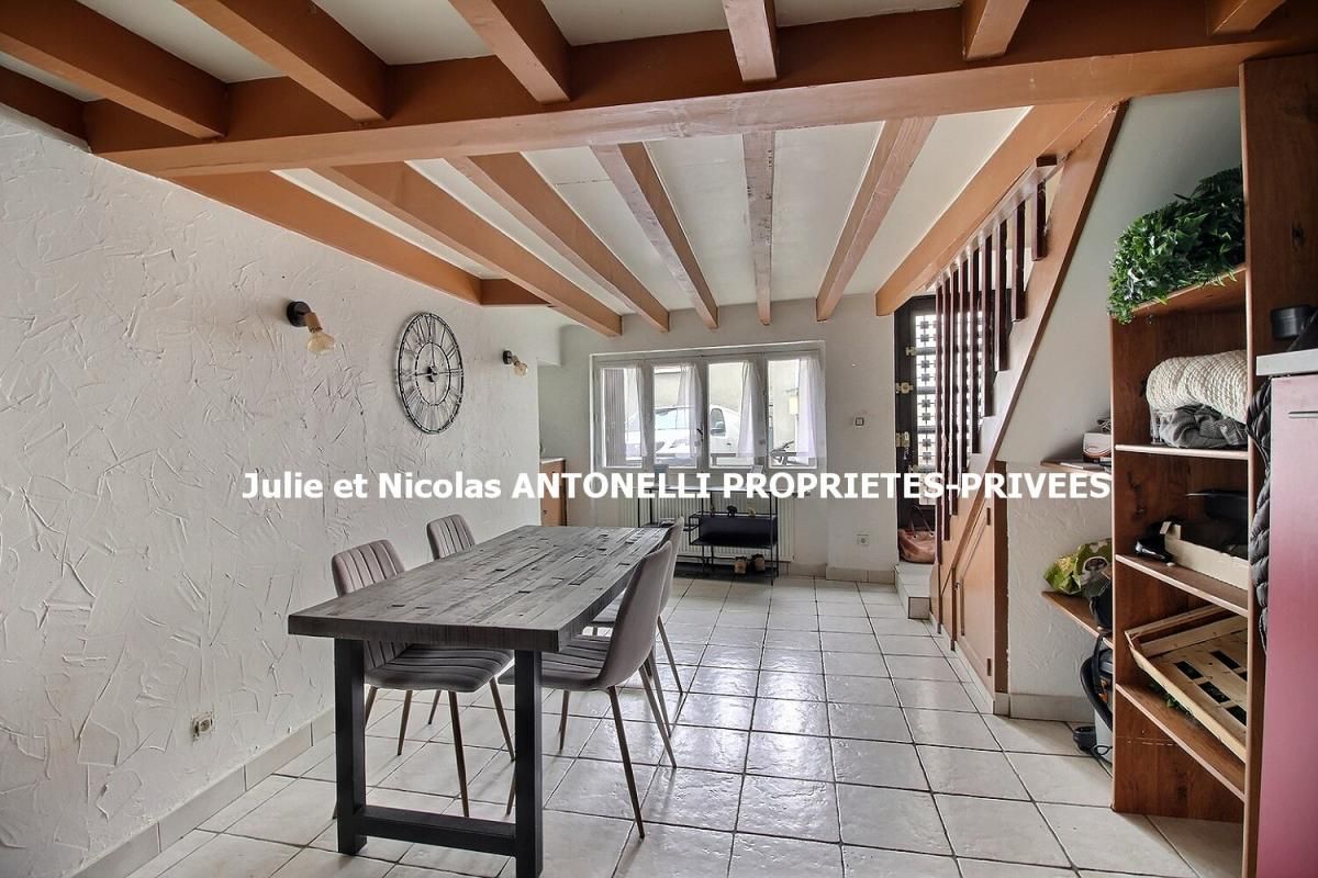 BAS-EN-BASSET Bas en Basset 43210  maison de village 59m²  3 pièces 1 chambre 2