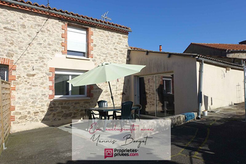 Maison à Mormaison : Opportunité d'Investissement avec Revenus Locatifs