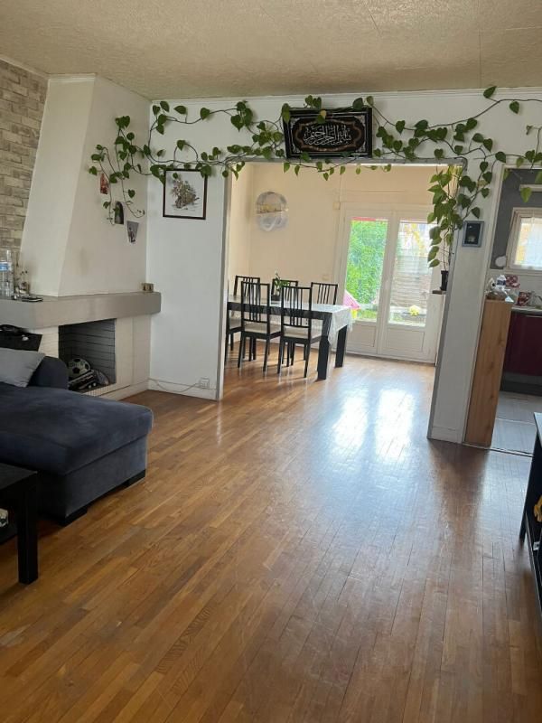 Maison 3ch avec sous-sol complet et jardin