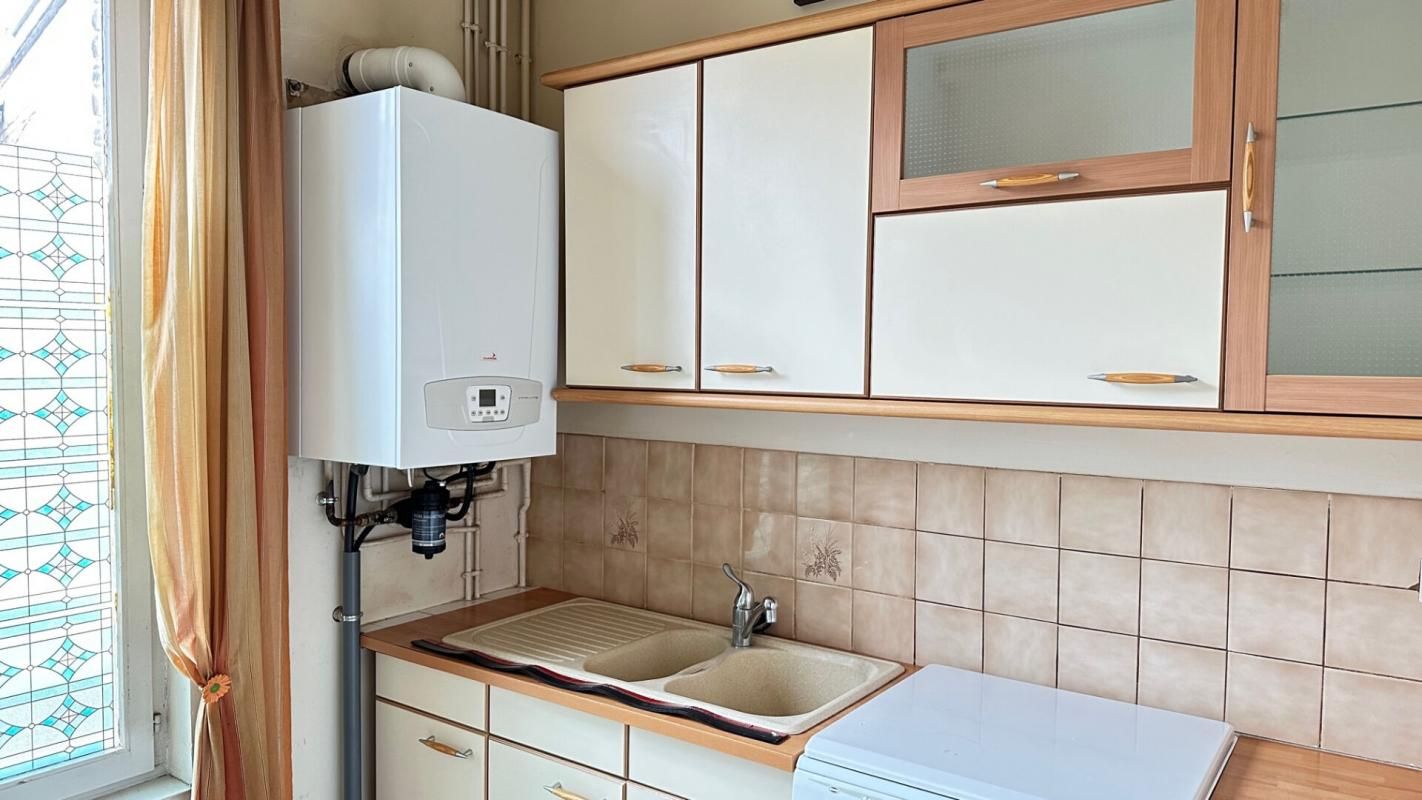 ELBEUF Appartement  T3  au pied des commerces 4