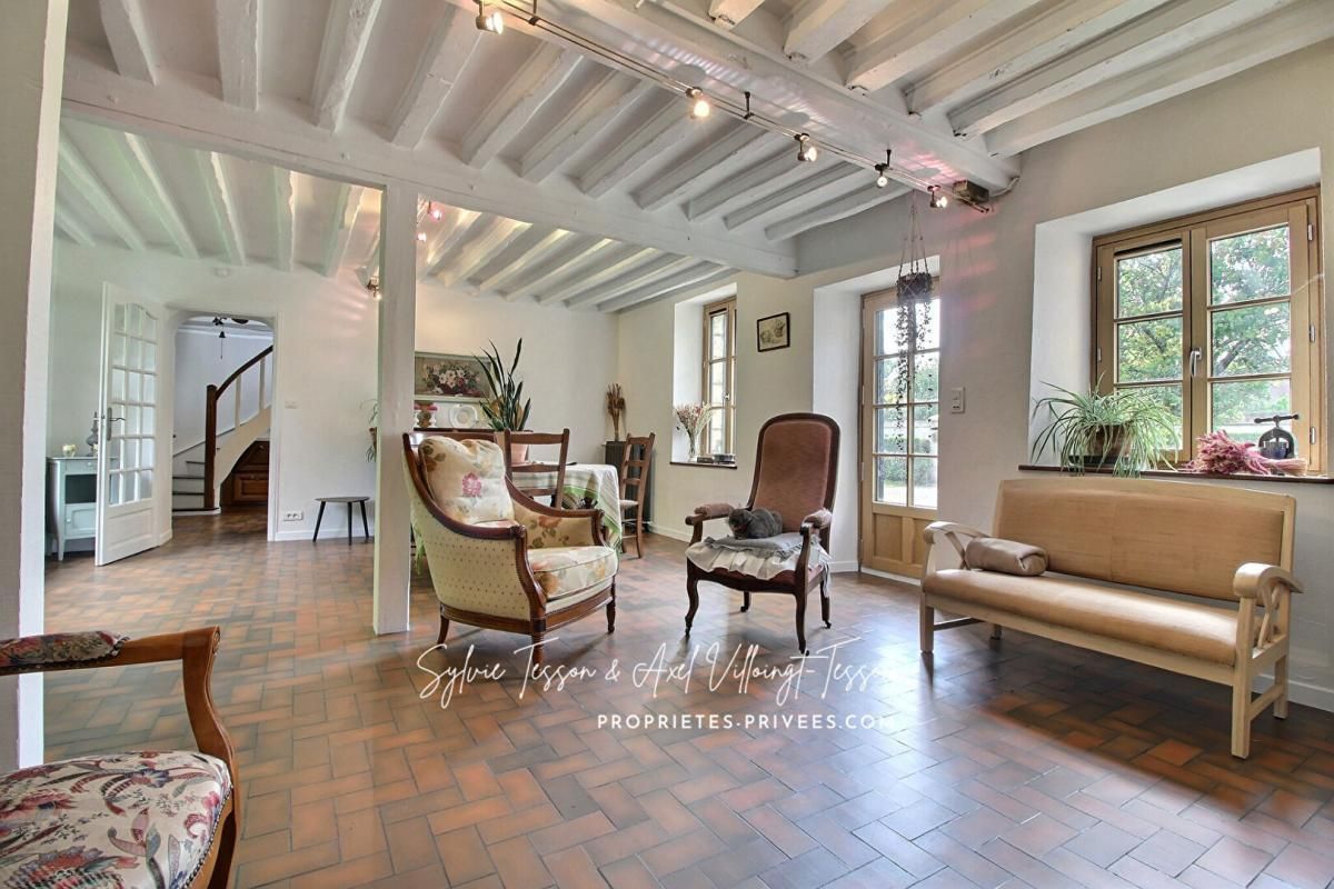 45170. Maison 149.72 m2 sur 3219m2 de Terrain clos