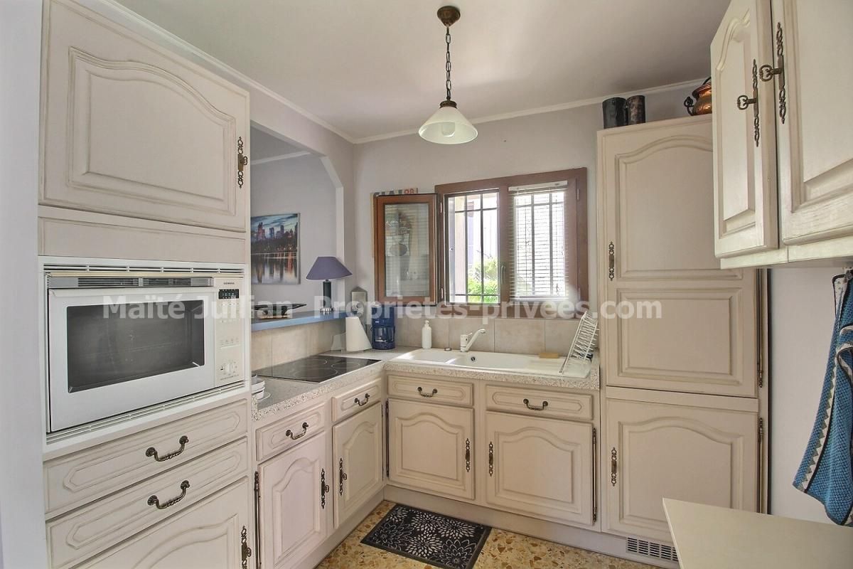 SAINT-QUENTIN-LA-POTERIE Maison de 74 m2 avec terrasse au coeur de St Quentin-la-Poterie 4