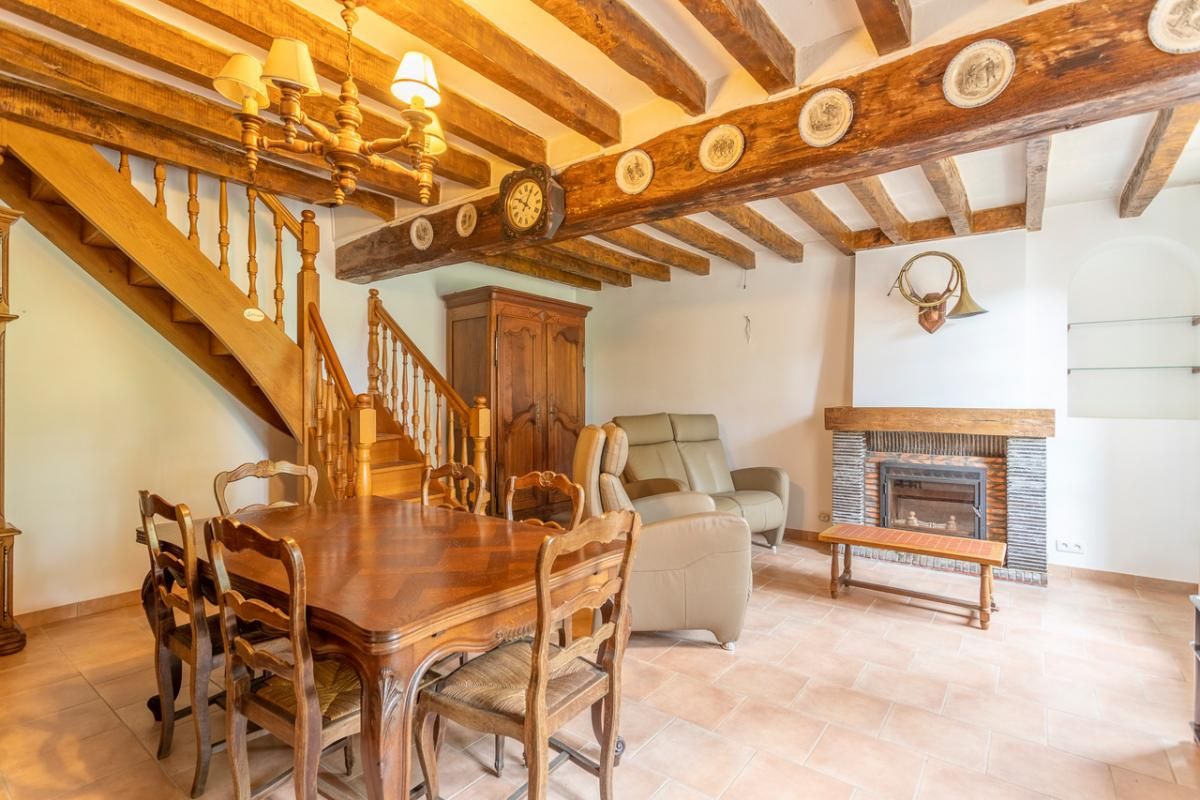 GIEVRES Propriété d'agrément Gièvres 7 pièces 130 m2 - 2  Hectares 4