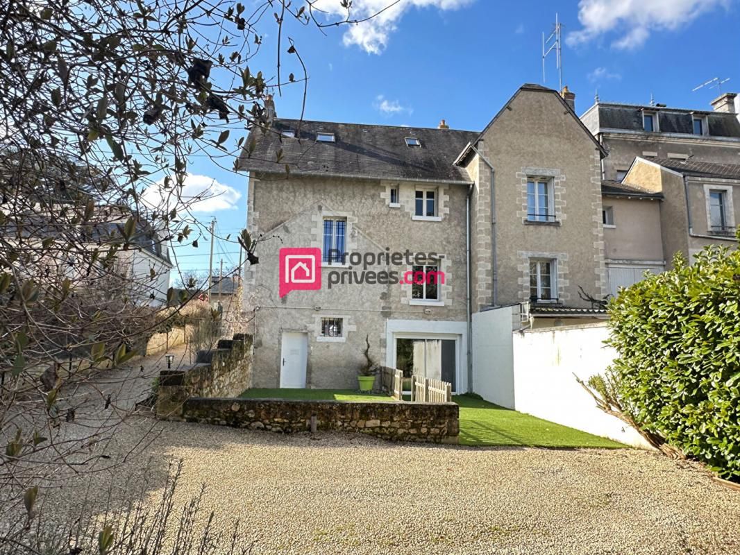 Maison Centre Ville Chinon 6 pièce(s) 131 m2 et Jardin
