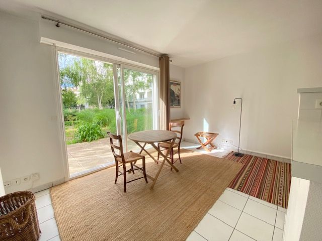 Centre ville de Nantes - Studio meublé avec terrasse de 8 m²