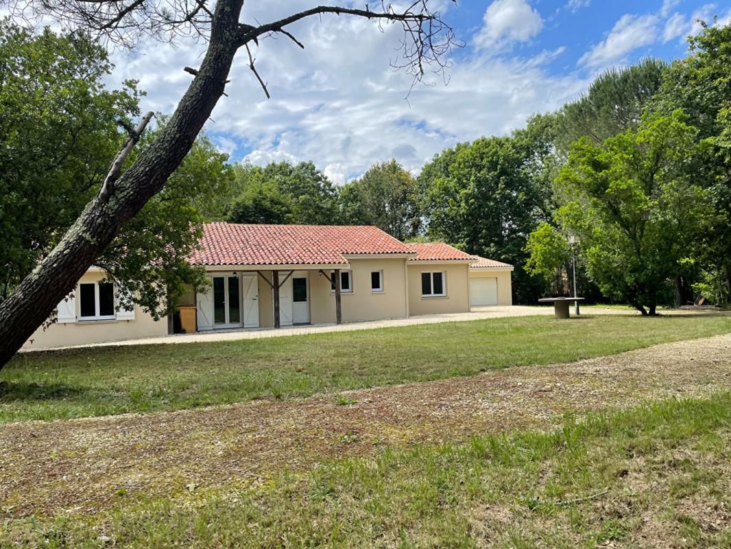 Maison Saint Christophe De Double 8 pièce(s) 170 m2