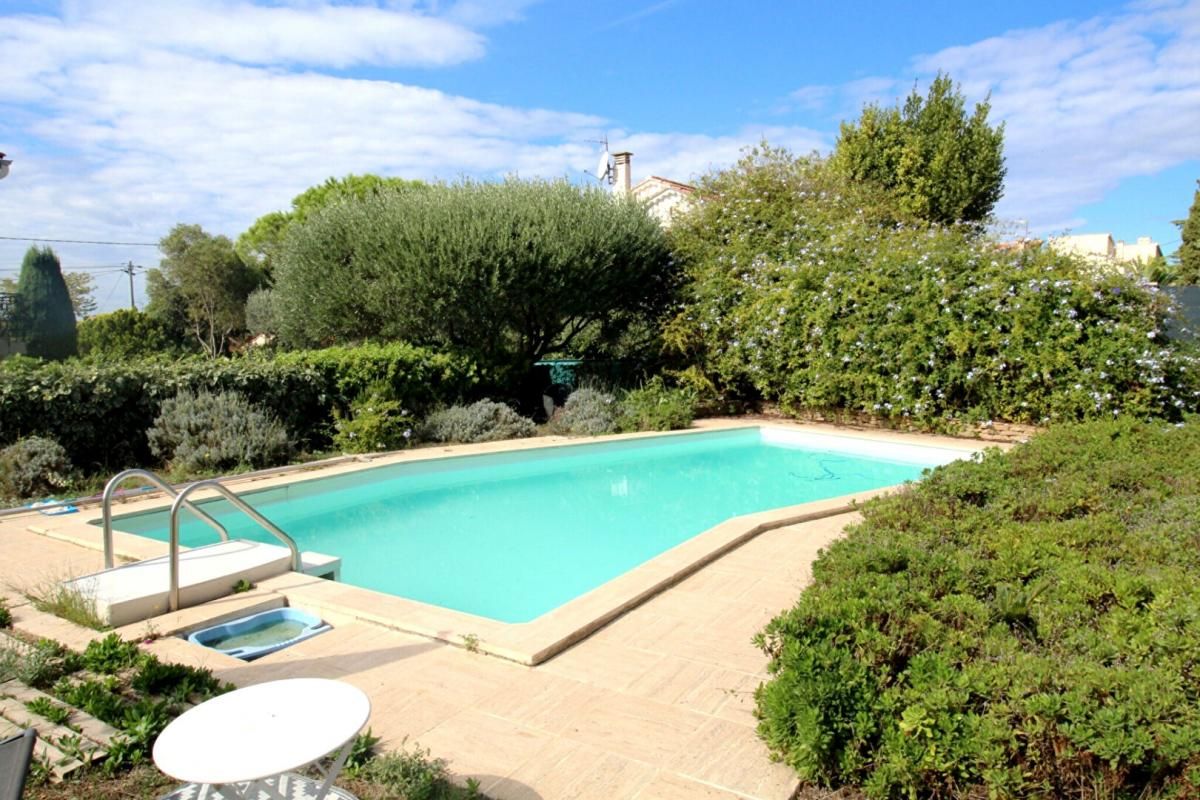 Villa Six-Fours-les-Plages 151 m2 - 665 000