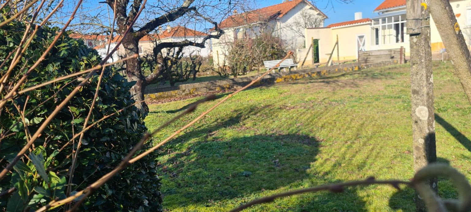 Terrain constructible, en second rideau, idéalement situé de 514 M²