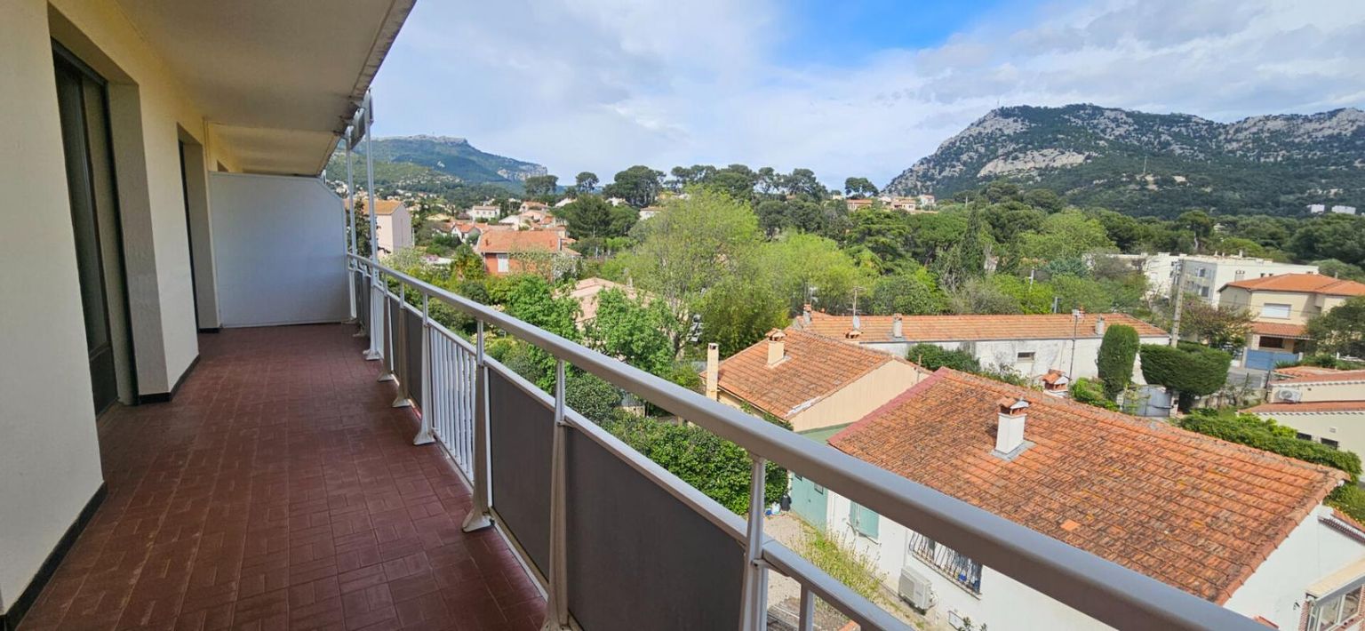 TOULON OUEST Appartement Toulon 5 pièces 94 m2