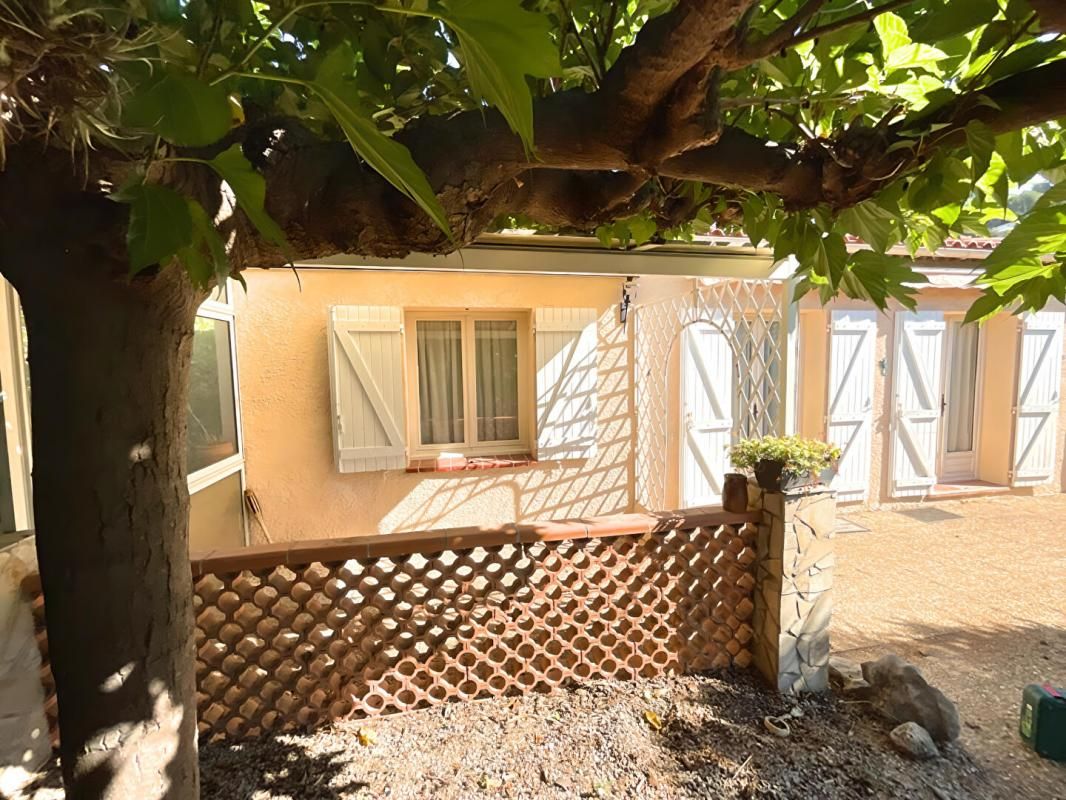 DRAGUIGNAN Maison de plain pied avec garage 2