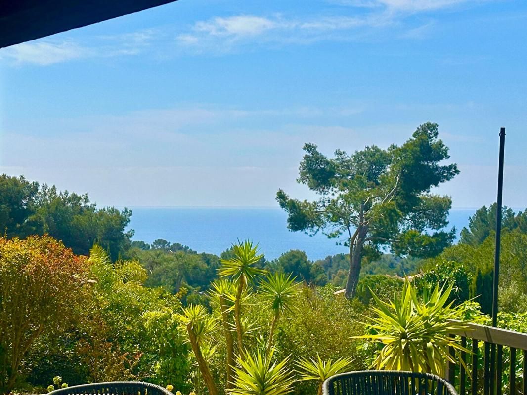 Villa T5 contemporaine + T3 indépendant - Vue mer et nature -