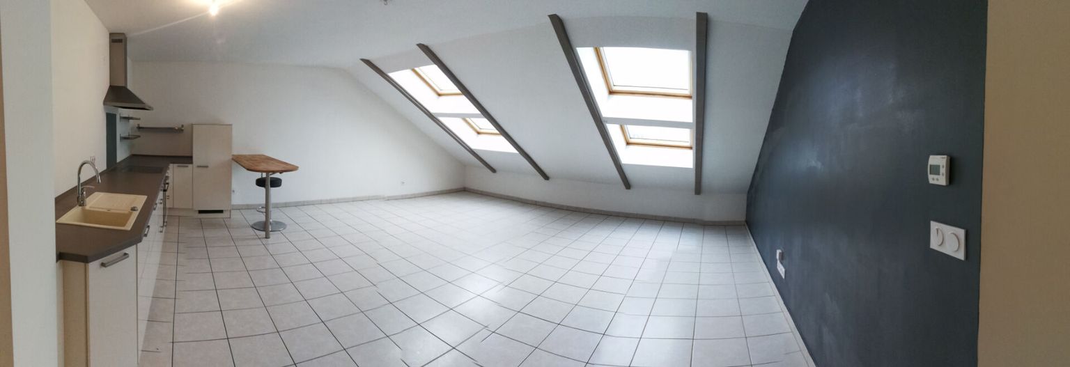 MAIZIERES-LES-METZ Appartement récent de deux pieces sur l'axe A31 à Maizieres -Les-Metz 2