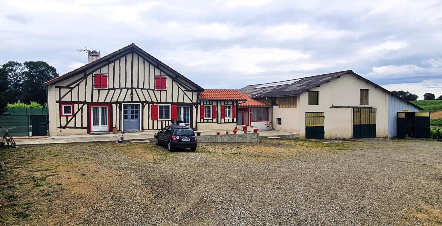 Maison landaise de 7 pièces 205 m2 + Appartement 94m2