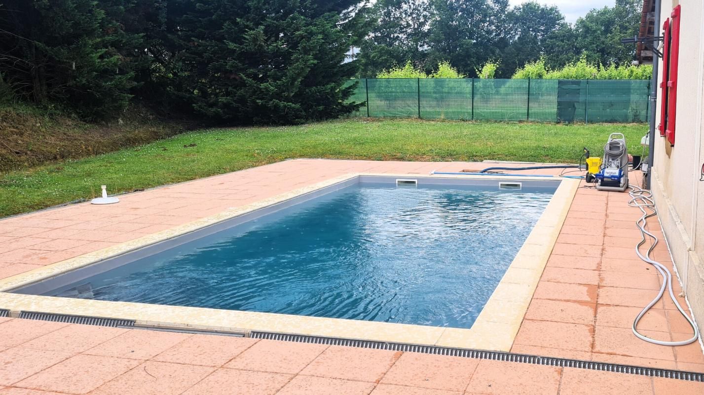 NOGARO Maison landaise de 7 pièces 205 m2 + Appartement 94m2 2
