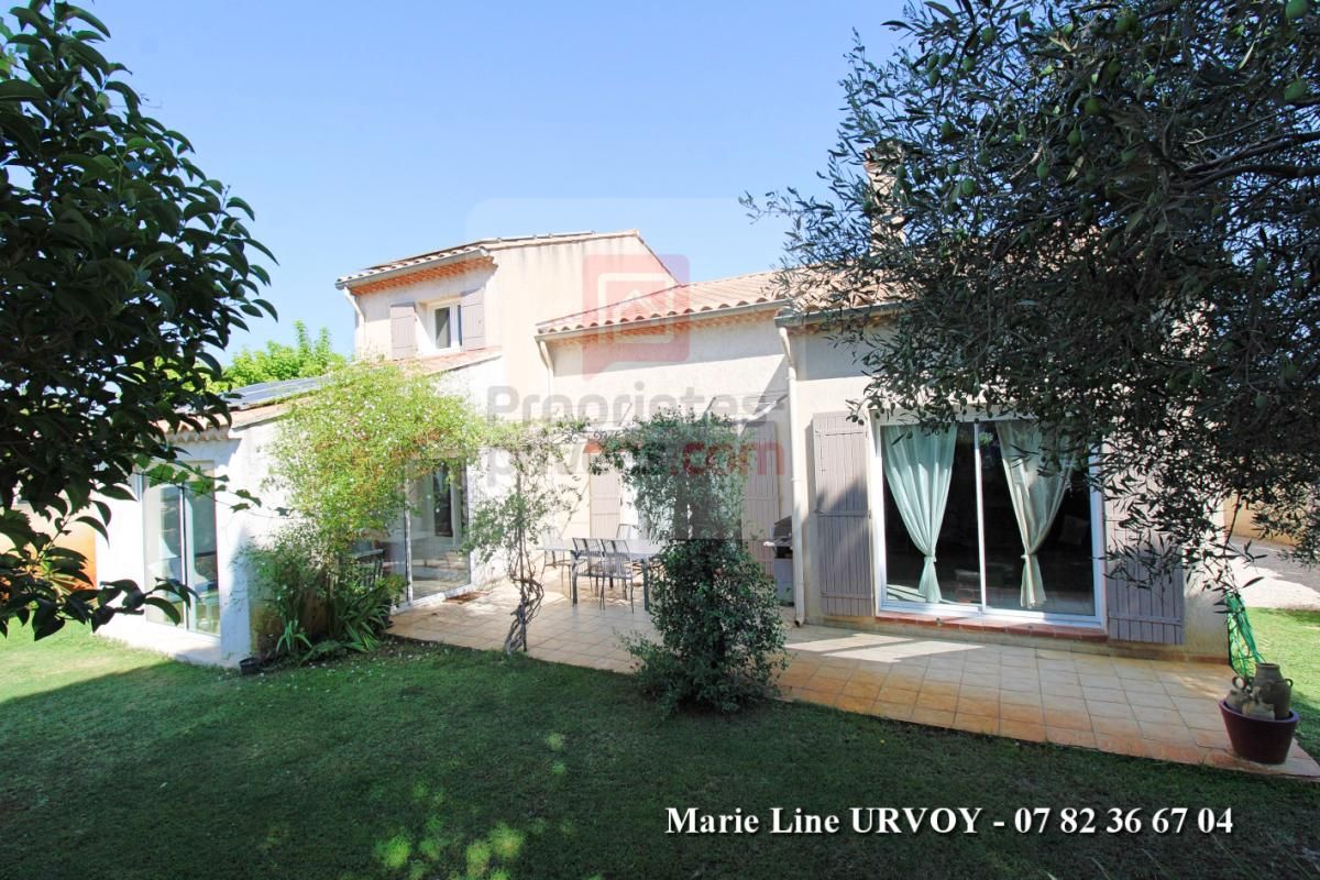 GRAVESON Graveson 13690 - Maison 135m² - 4 chambres - Jardin - Piscine - Véranda 2