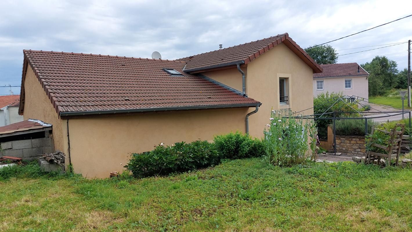 AMANCE Maison Amance 4 pièce(s) 91 m2 jardin 2