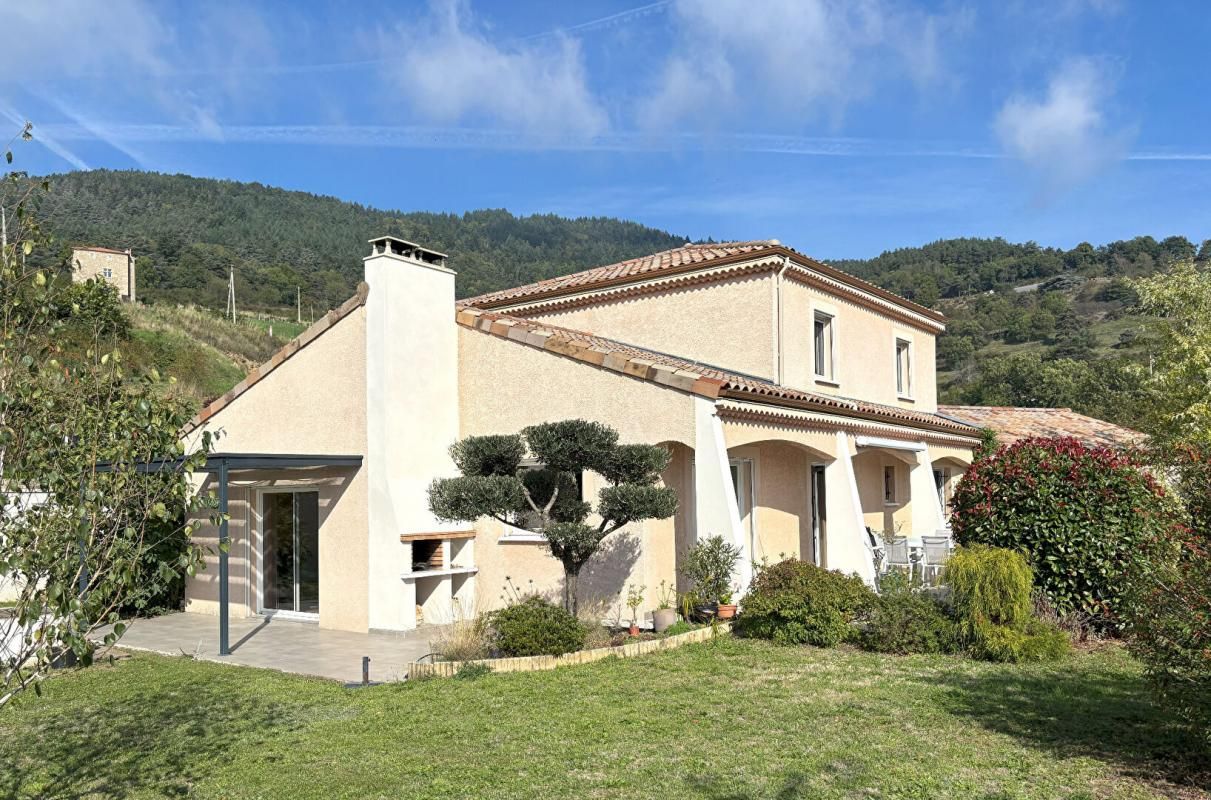 BOURG-ARGENTAL Maison Bourg Argental 6 pièce(s) 150 m2 1