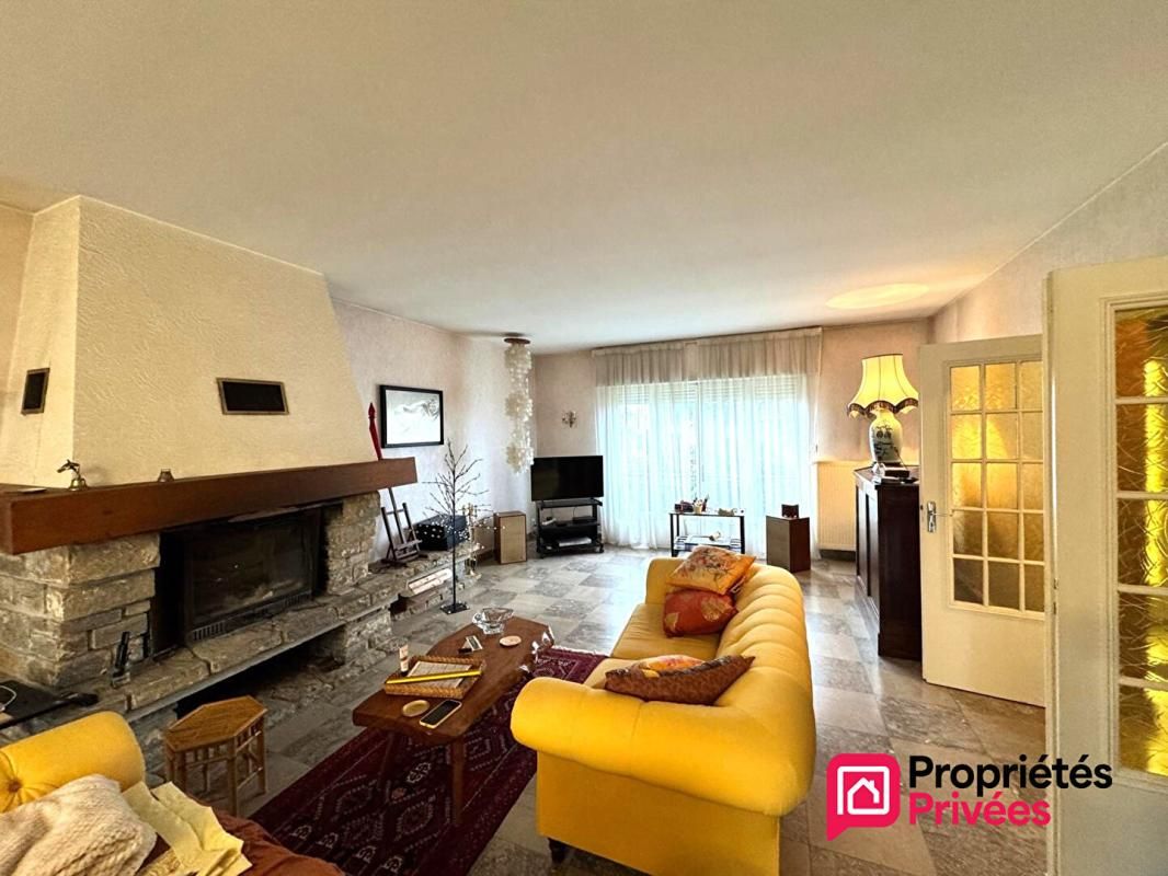 BOULOGNE-SUR-MER Votre agence "Propriétés-Privées" vous propose : 1