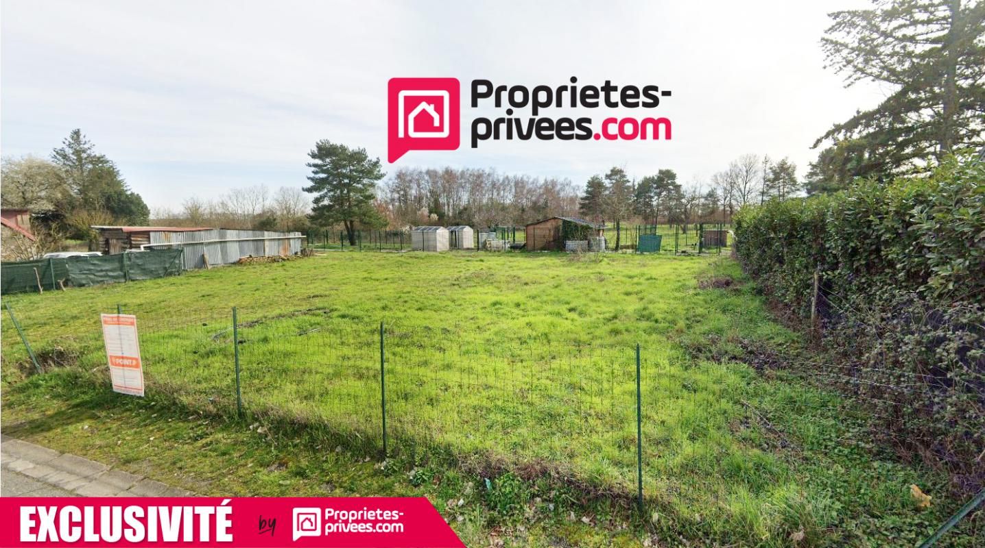 Terrain à bâtir 900 m² avec permis de construire en cours de validité